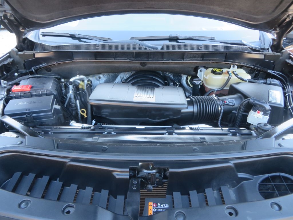 Chevrolet Suburban  2021