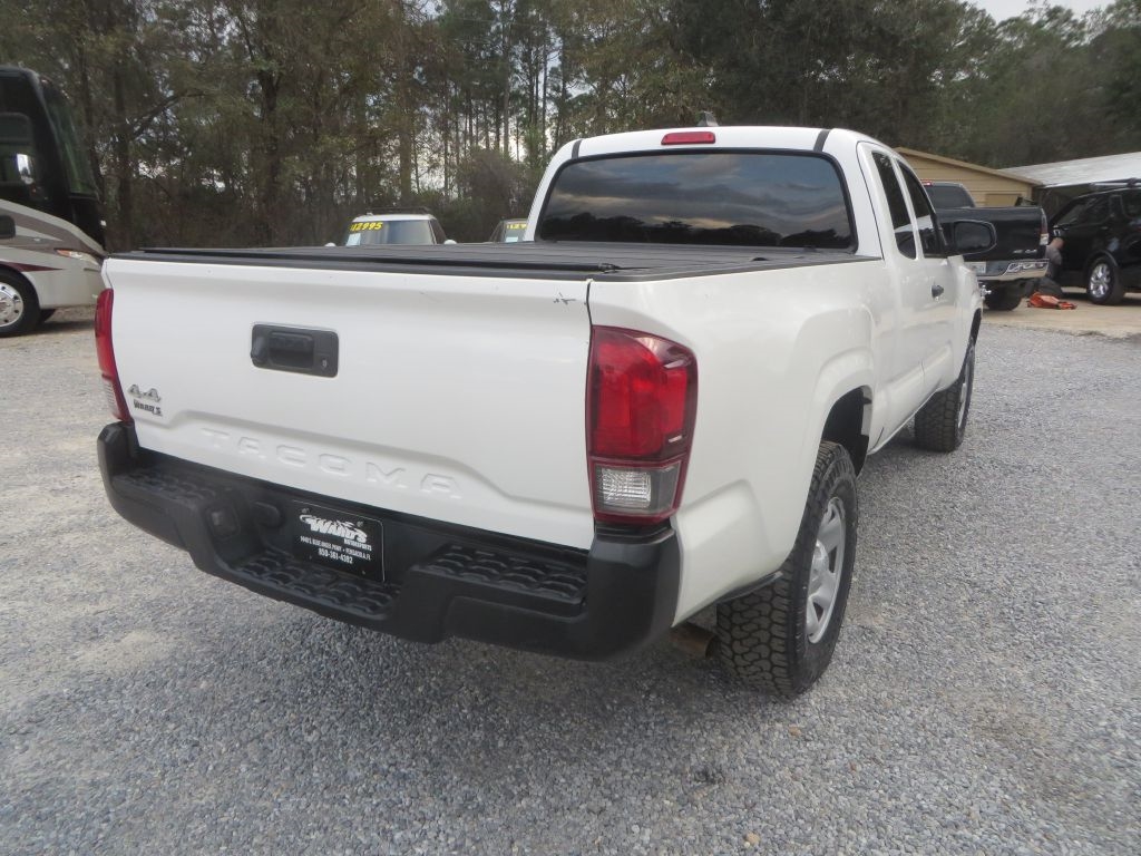 Toyota Tacoma 4WD  2021