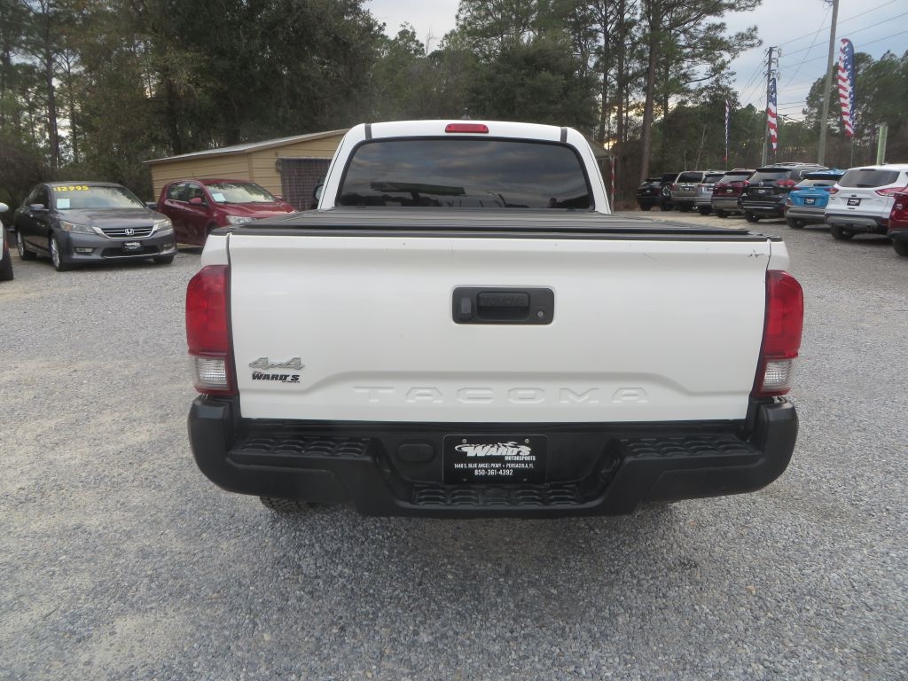 Toyota Tacoma 4WD  2021