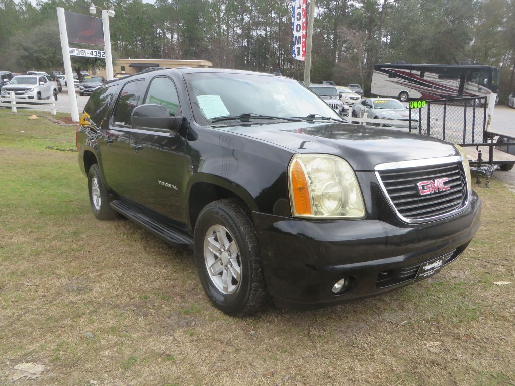 GMC Yukon XL  2011