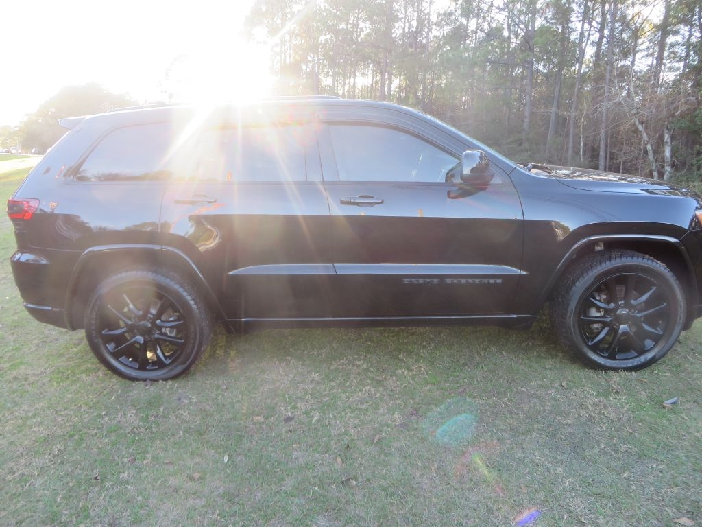 Jeep Grand Cherokee Laredo 2018