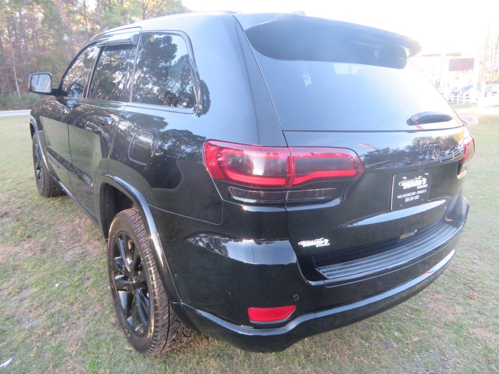 Jeep Grand Cherokee Laredo 2018