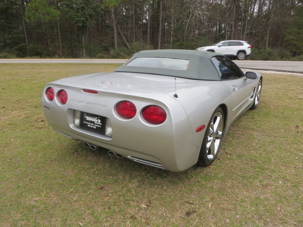 Chevrolet Corvette  2003