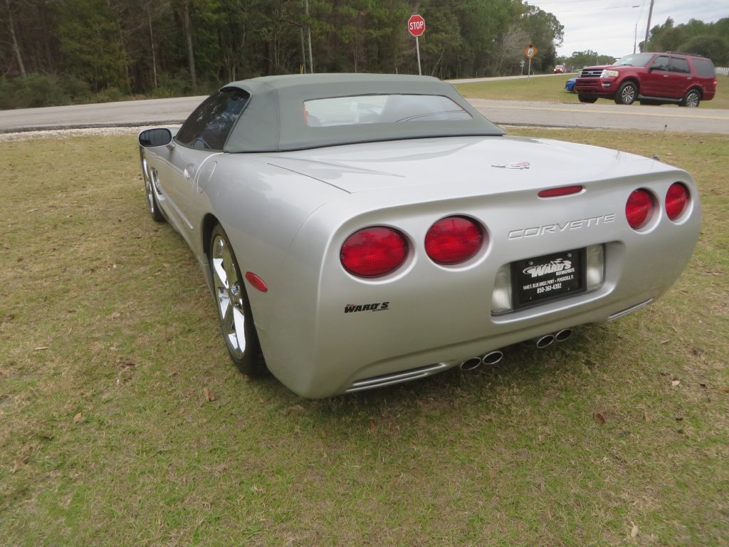 Chevrolet Corvette  2003