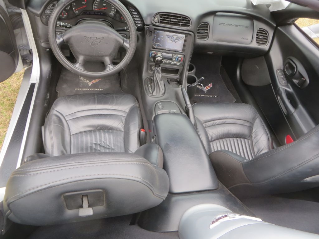 Chevrolet Corvette  2003