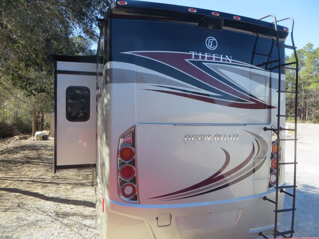 Tiffin Motorhomes Allegro  2019