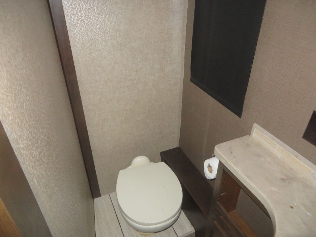 Tiffin Motorhomes Allegro  2019