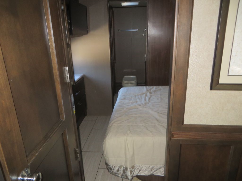 Tiffin Motorhomes Allegro  2019