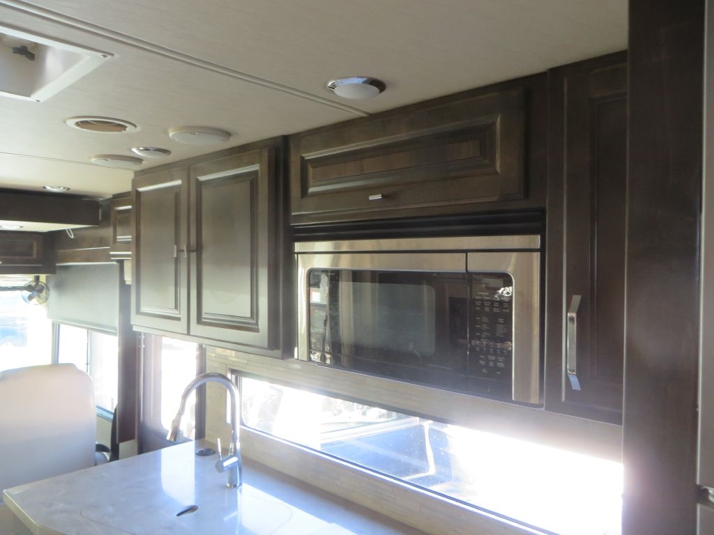 Tiffin Motorhomes Allegro  2019