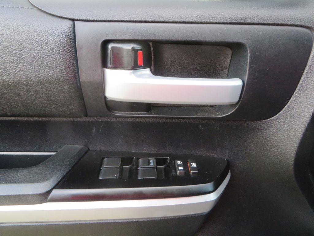 Toyota Tundra 2WD Truck  2014