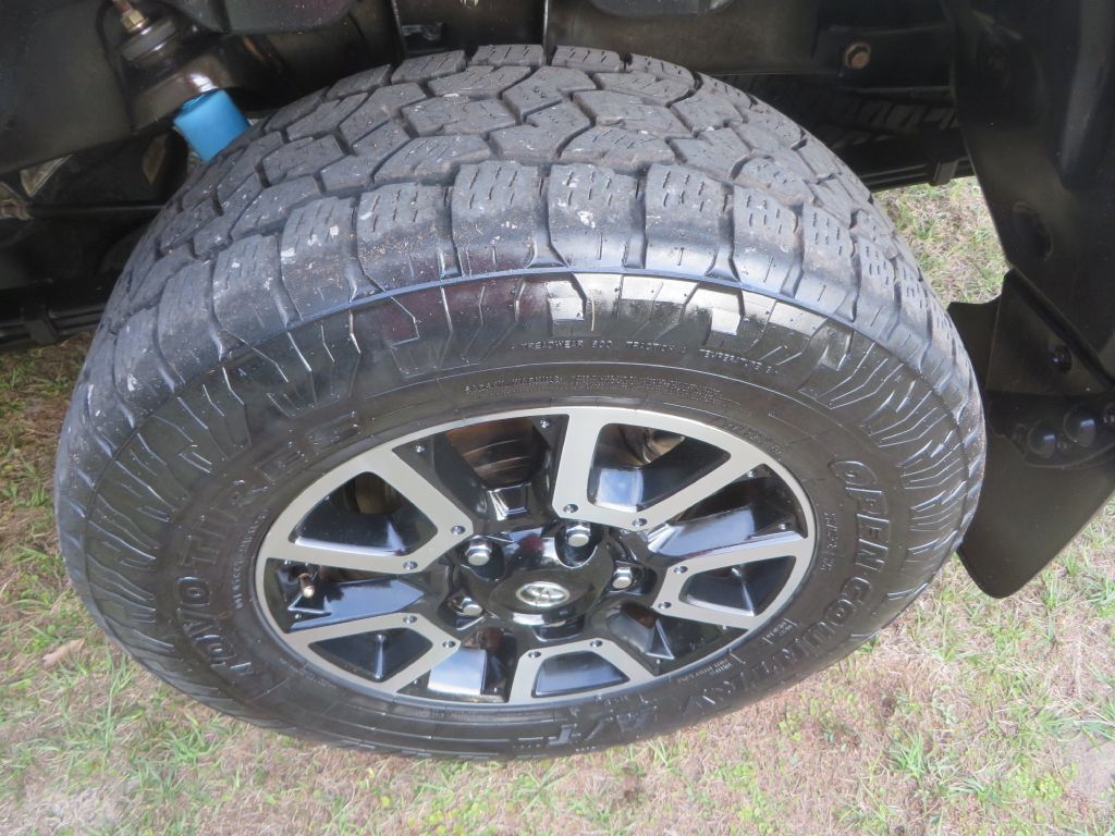 Toyota Tundra 2WD Truck  2014