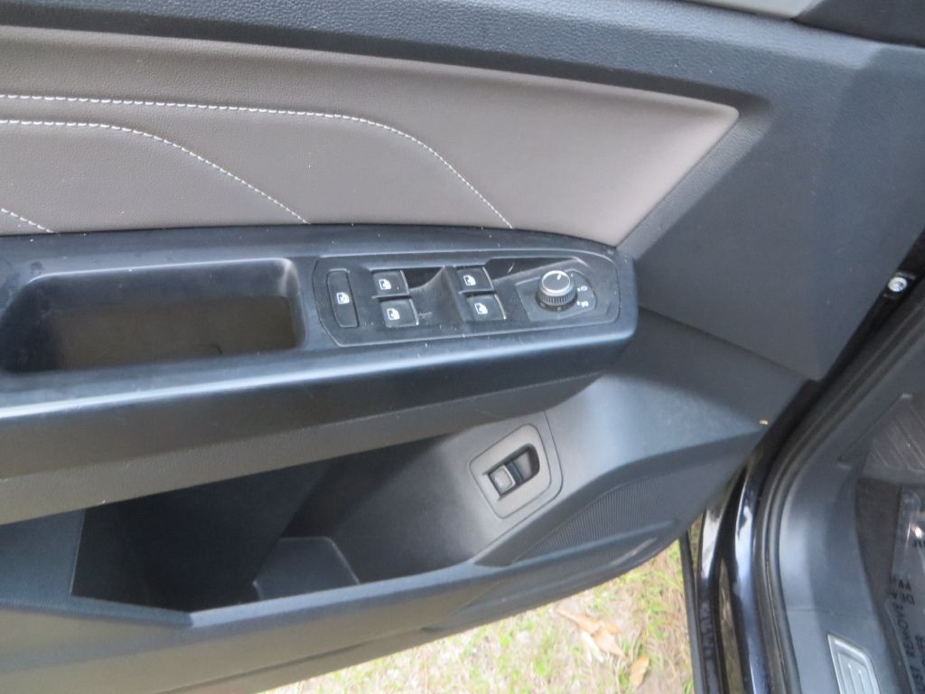 Volkswagen Atlas SE 2021