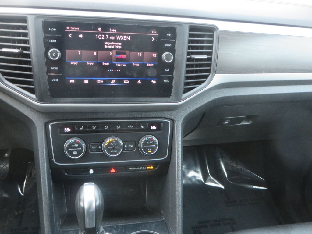 Volkswagen Atlas SE 2021