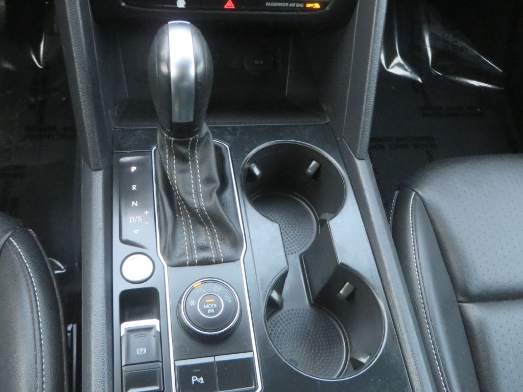 Volkswagen Atlas SE 2021