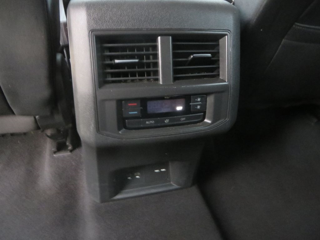 Volkswagen Atlas SE 2021