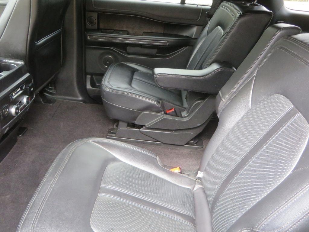 Ford Expedition  2021