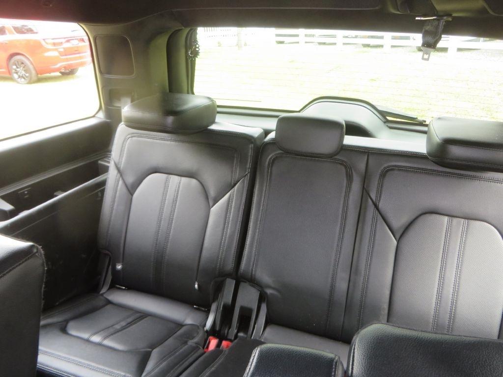 Ford Expedition  2021