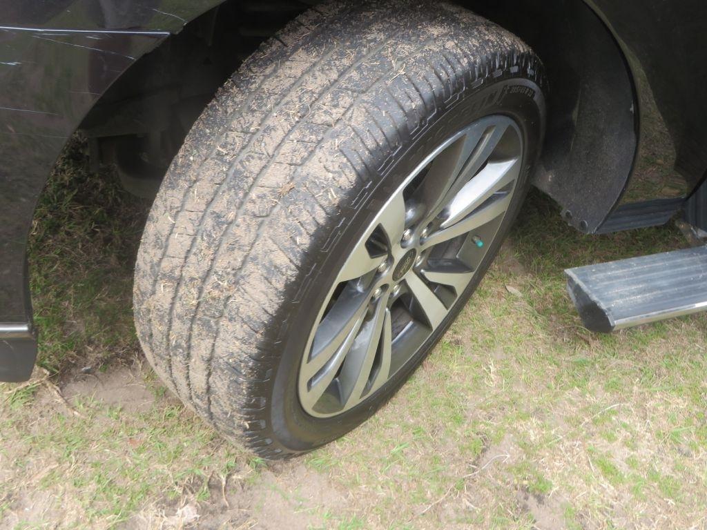 Ford Expedition  2021