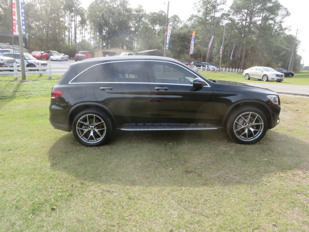 Mercedes-Benz GLC  2021