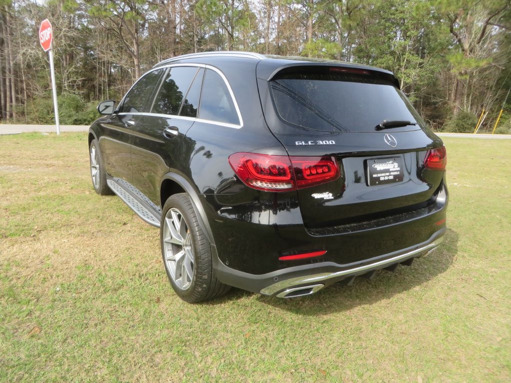 Mercedes-Benz GLC  2021