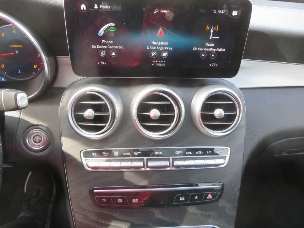 Mercedes-Benz GLC  2021