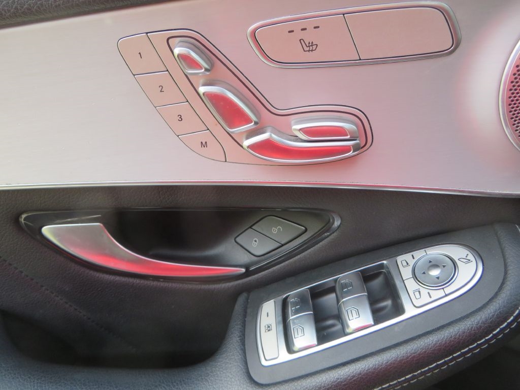 Mercedes-Benz GLC  2021