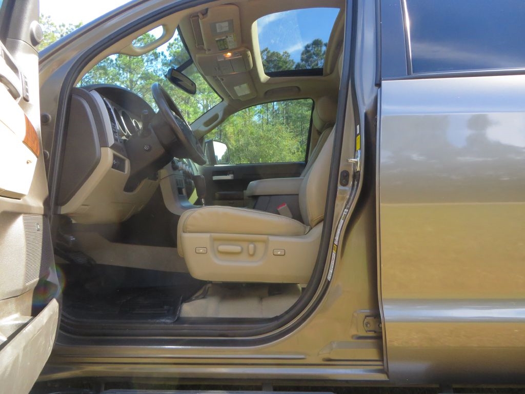 Toyota Tundra 2WD Truck  2011