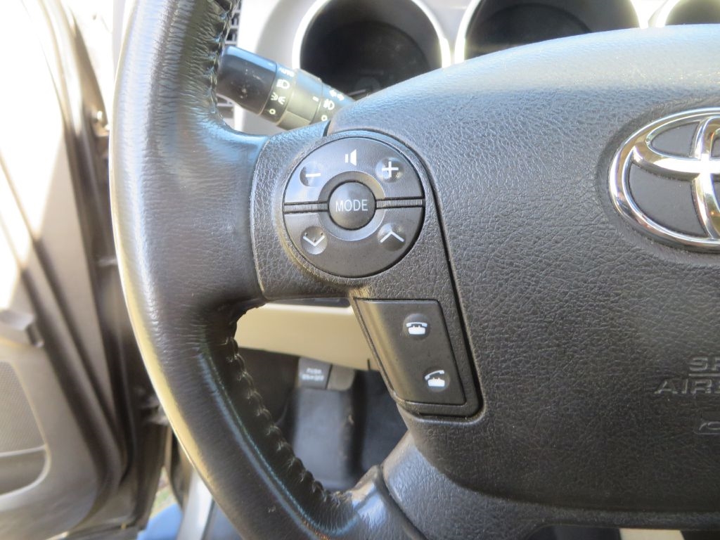 Toyota Tundra 2WD Truck  2011