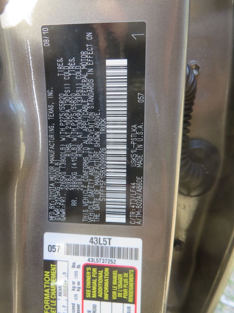 Toyota Tundra 2WD Truck  2011