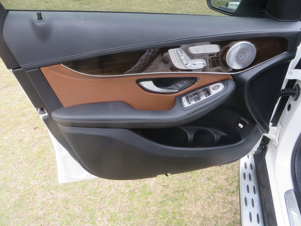 Mercedes-Benz GLC  2019