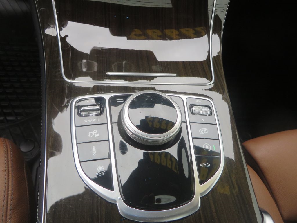 Mercedes-Benz GLC  2019