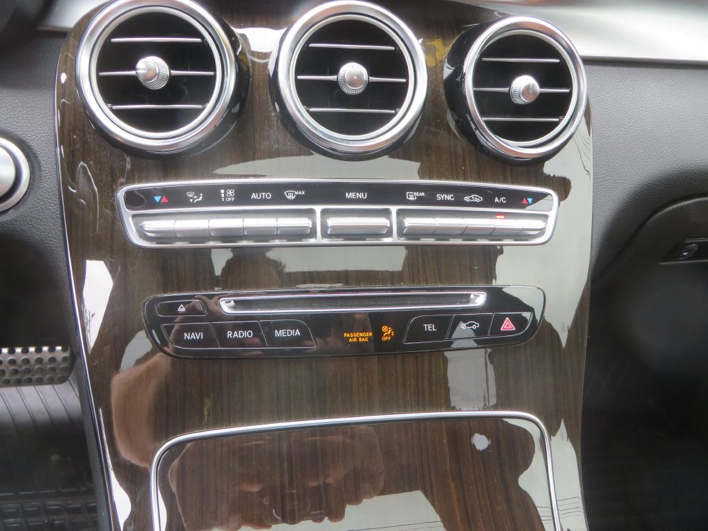 Mercedes-Benz GLC  2019