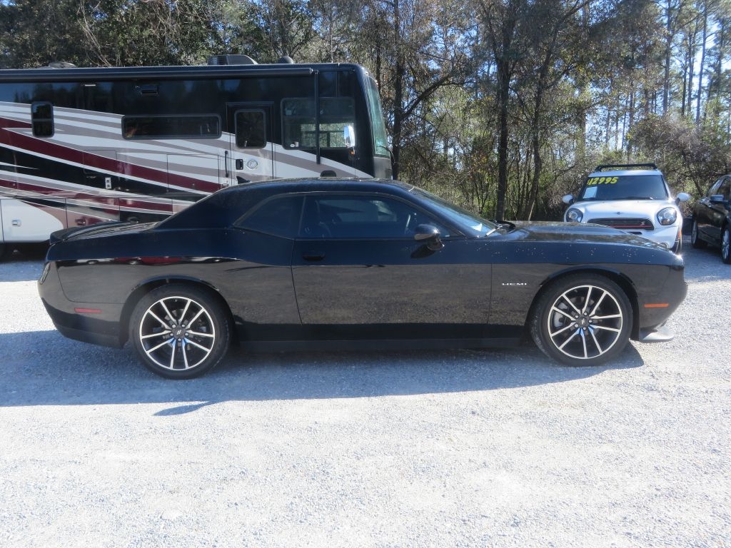 Dodge Challenger  2022