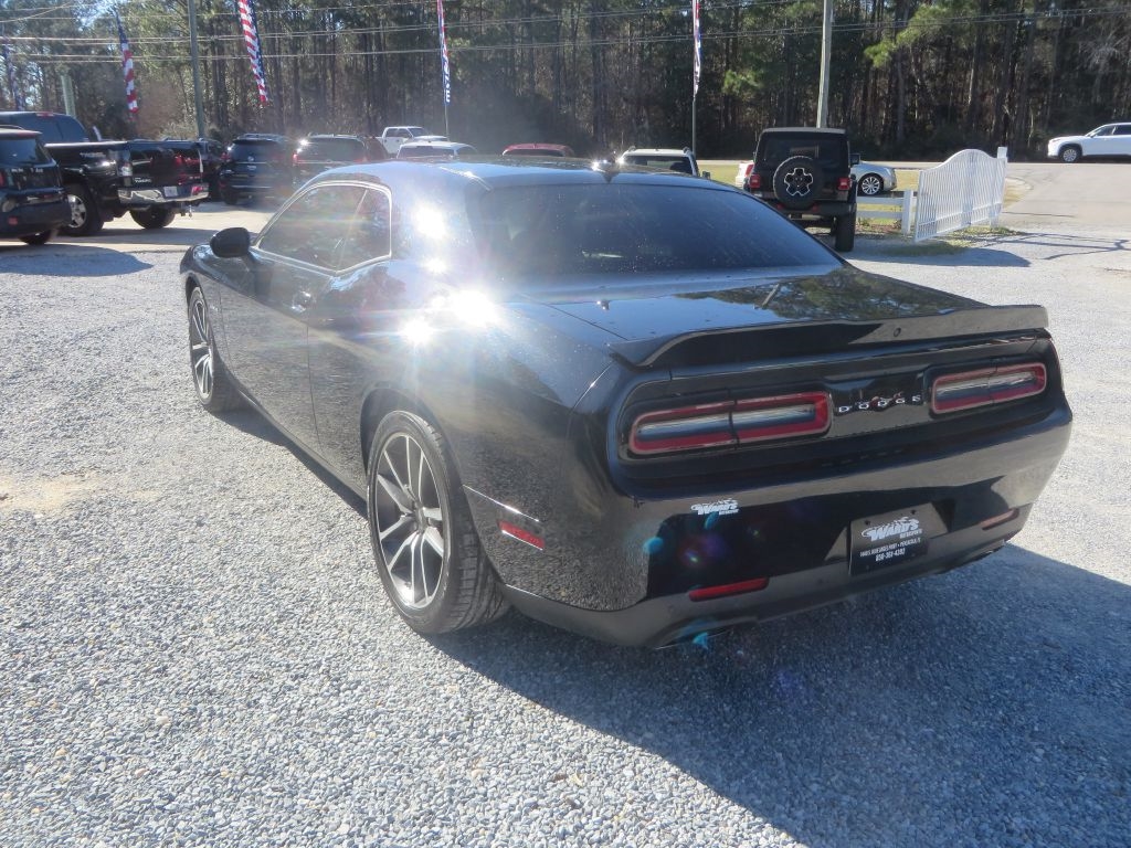 Dodge Challenger  2022