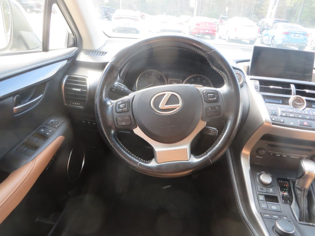 Lexus NX 200t  2016