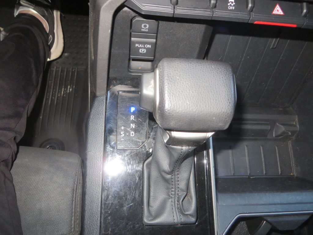 Toyota Tundra 4WD  2023