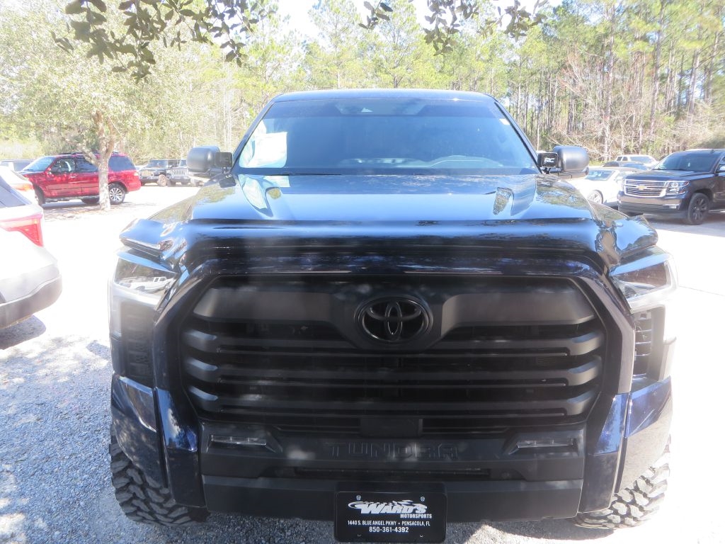 Toyota Tundra 4WD  2023
