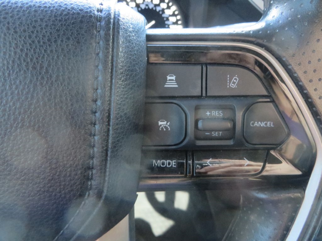 Toyota Tundra 4WD  2023