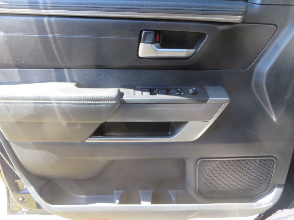 Toyota Tundra 4WD  2023