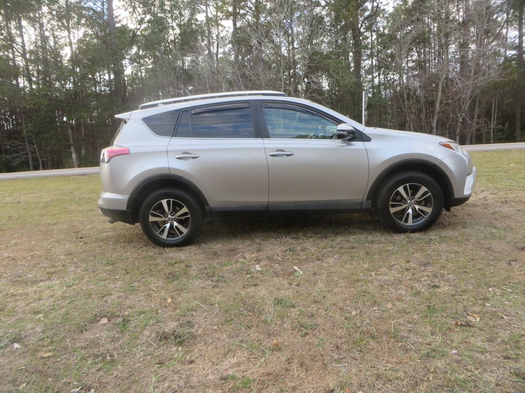 Toyota RAV4  2016