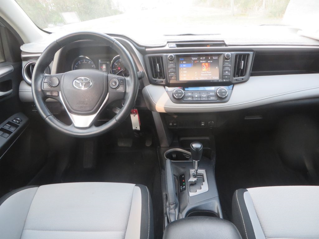 Toyota RAV4  2016