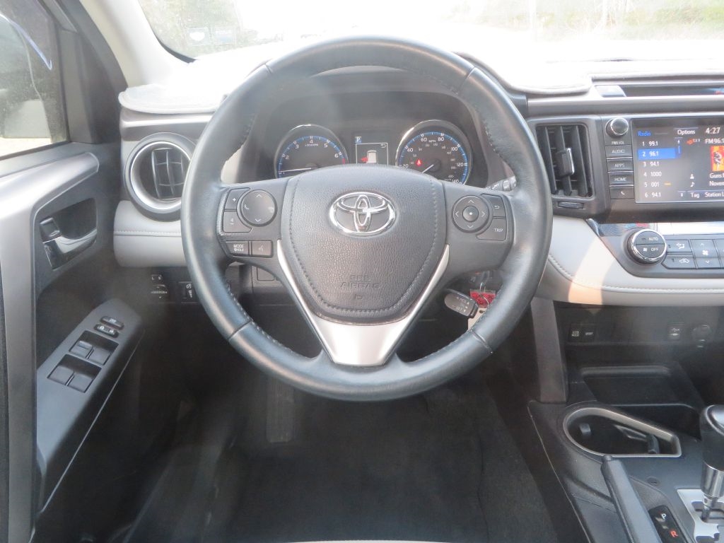 Toyota RAV4  2016