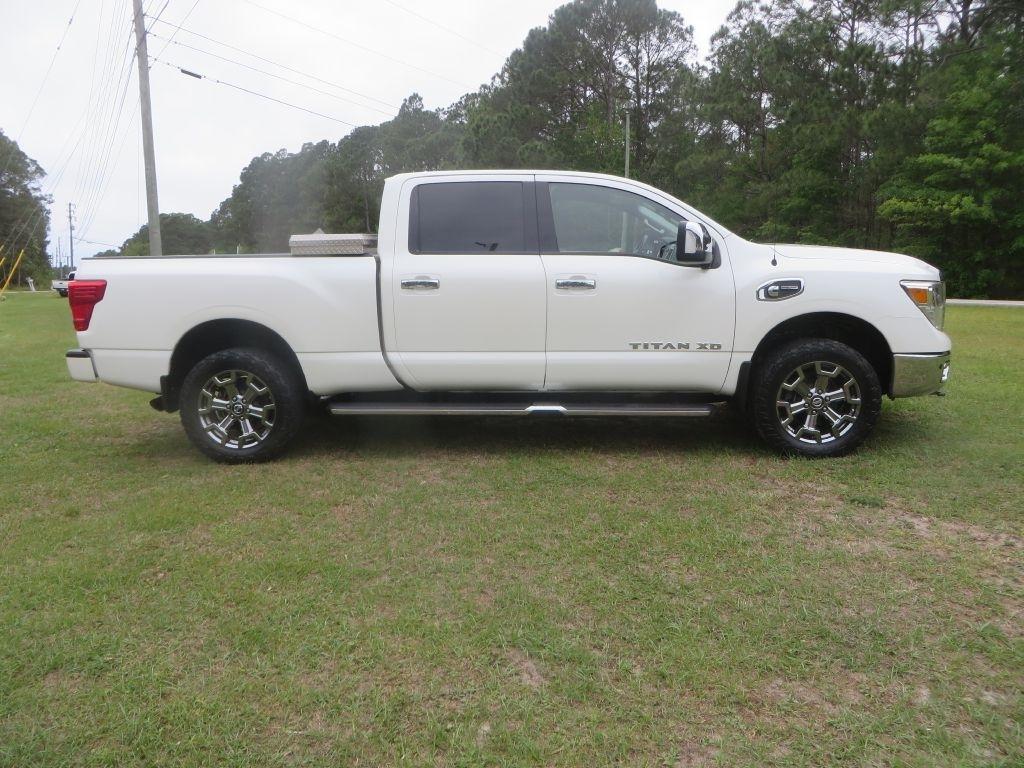 Nissan Titan XD  2017