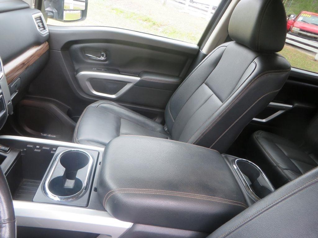 Nissan Titan XD  2017