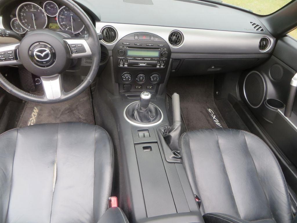 Mazda MX-5 Miata  2008