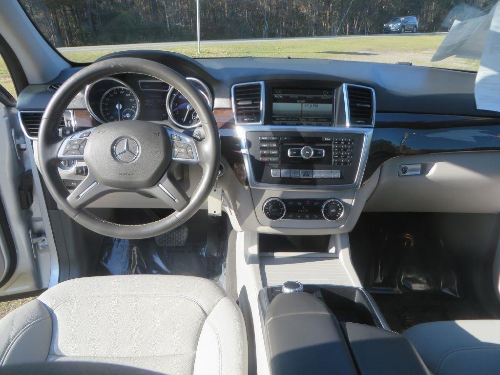 Mercedes-Benz M-Class  2015
