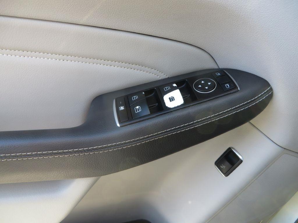 Mercedes-Benz M-Class  2015