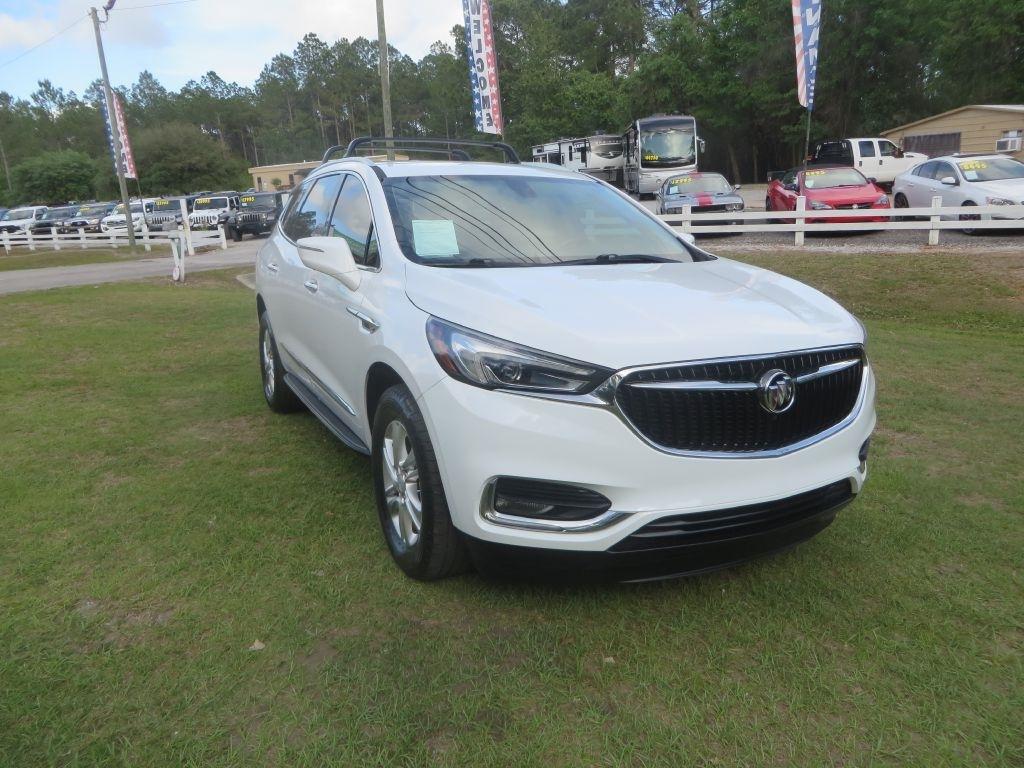 Buick Enclave Essence 2018