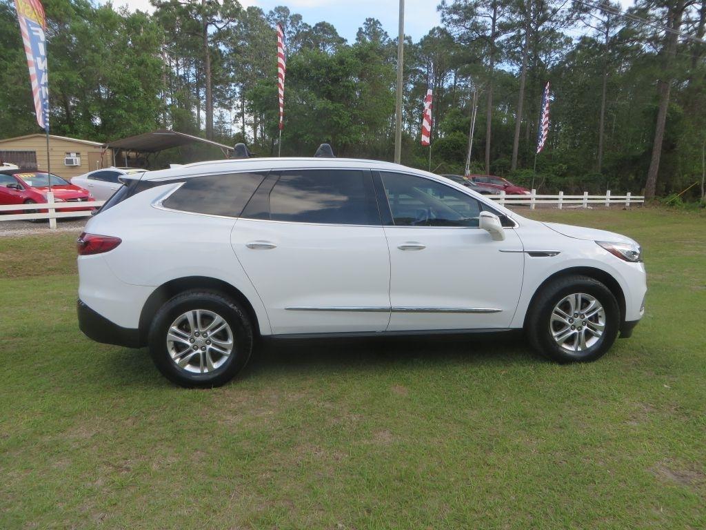 Buick Enclave Essence 2018