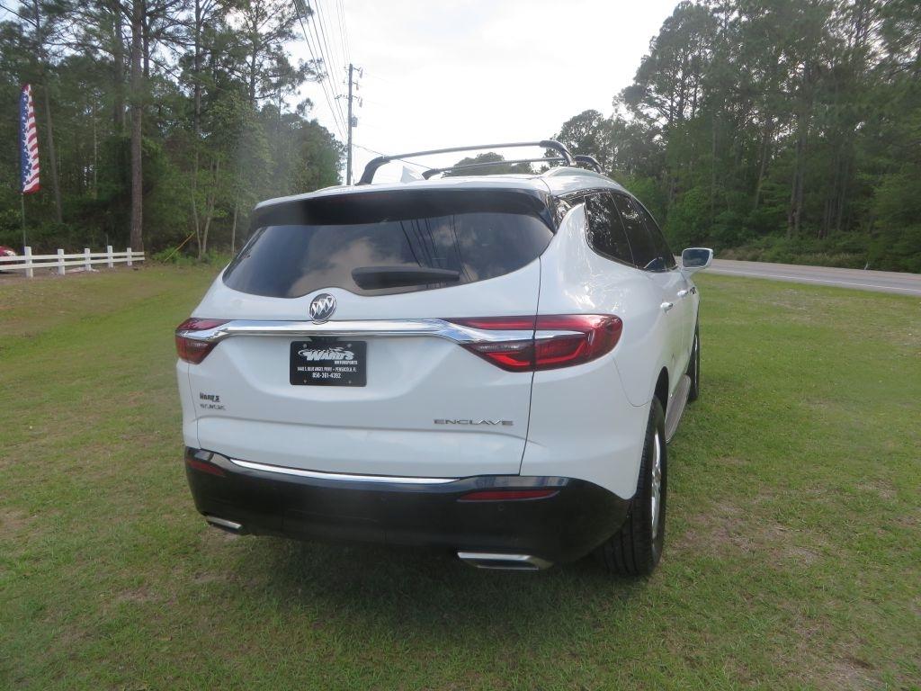 Buick Enclave Essence 2018
